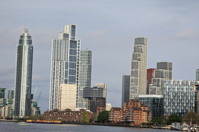 Private E-Bike Cycling Tour Destination London - Price and logistics: what $441.60 really buys you