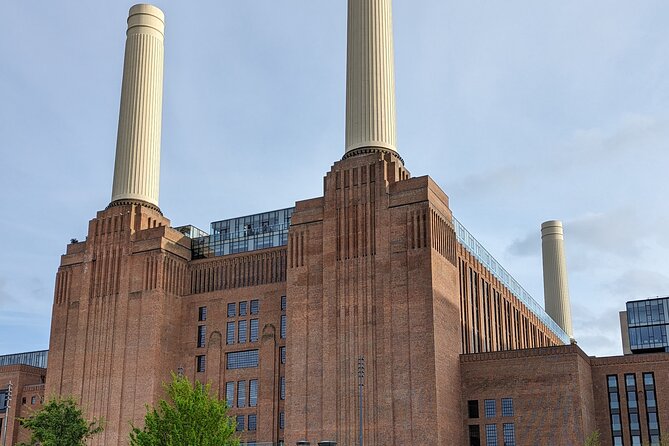 Private E-Bike Cycling Tour Destination London - Stop 1 to 4: Vauxhall Pleasure Gardens, Kia Oval, the US Embassy area, and Battersea Power Station