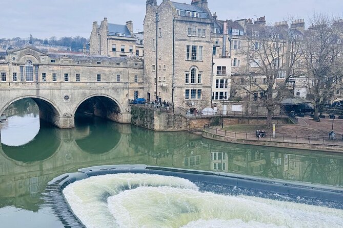 Private Full-Day Tour: London to Cotswolds, Bath & Stonehenge - Castle Combe: The Quick Stop That Still Feels Like a Pause