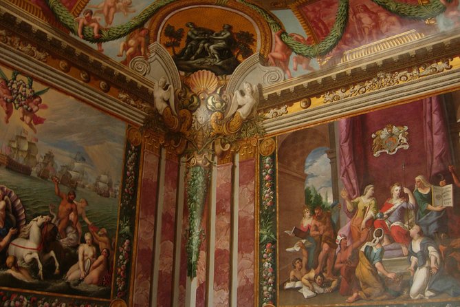 Private Full Day tour of Windsor castle and Hampton court palace from London - Hampton Court Palace: Henry VIII, plus da Vinci and Rembrandt
