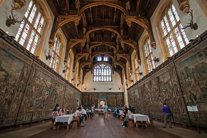 Private Guided Tour of Hampton Court Palace - Tudor and Baroque: Henry’s World vs Later Transformations