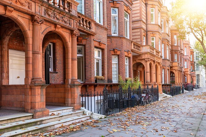 Private Guided Tour of Historic Chelsea - From Sloane Square to Royal Hospital Chelsea and the Chelsea Pensioners