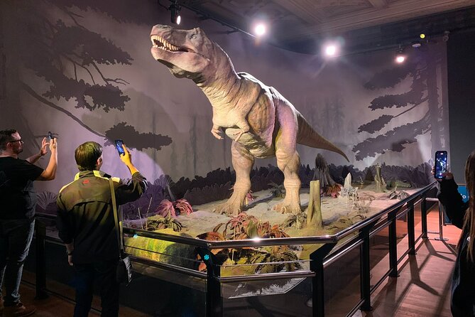 Private Guided Tour of Natural History Museum - Skip the Line - Private guiding for groups up to six: you control the pace