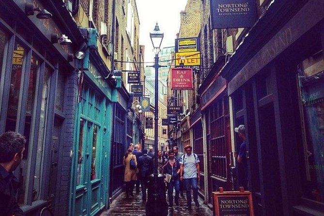 PRIVATE Jack the Ripper Ghost Walking Tour in London - East London at night: why this tour hits differently