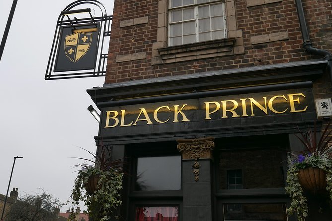 Private Kingsman Tour by Black Taxi in London - Hyde Park: the Kingsman chase route (and the short, smart stop)