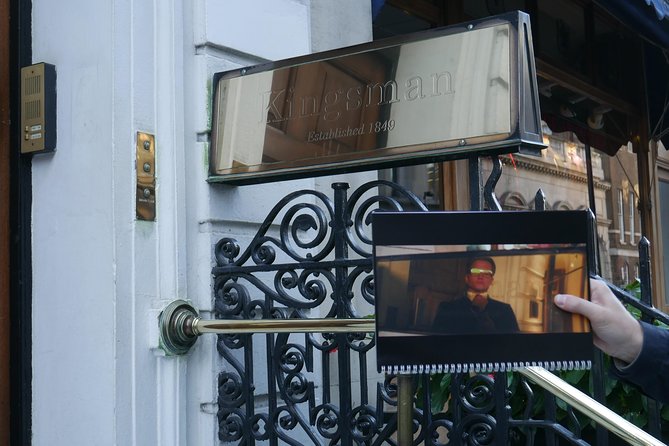 Private Kingsman Tour by Black Taxi in London - Savile Row: tailors, tradition, and fast photo time