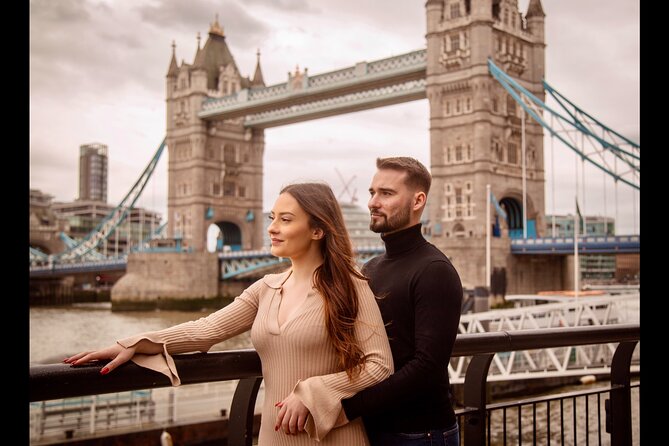 Private Landmark Photoshoot - What you’ll receive: 20–45 edited photos, adjusted light, fast delivery