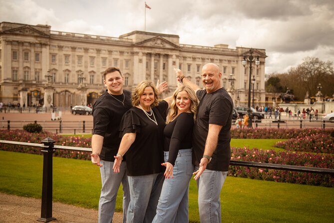 Private landmarks photoshoot for families and couples - Key highlights worth your time