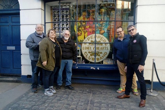 Private London Beatlemania Tour in an Iconic Black Cab - Chelsea, Piccadilly, and the London-That-Feels-Like-a-Song Route