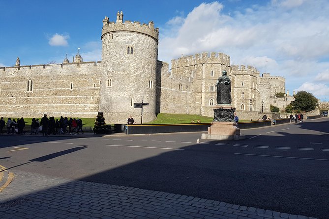 Private London Panoramic Tour by Car with Pick Up From Your Hotel - Shakespeare’s Globe and Tower Bridge: Quick Stops, Good Payoff