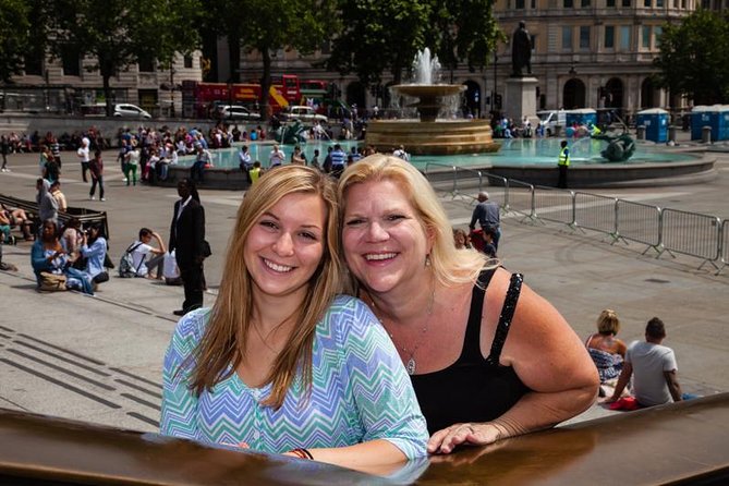 Private London Photo Shoot Tour with a Professional Photographer - Trafalgar Square: Your Best Chance to Look Natural (and Like You)