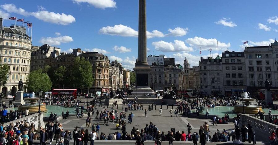 Private London Spy Walking Tour - Waterloo Bridge in 10 minutes: where London’s geography becomes part of the story