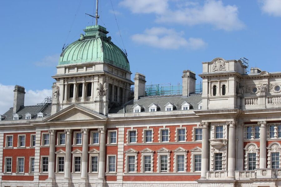 Private London Spy Walking Tour - The Savoy Hotel stop: a poisoning story tied to place