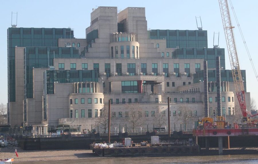 Private London Spy Walking Tour - Starting at the WatchHouse in Somerset House: the tone is set fast