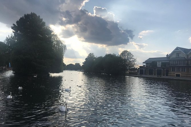 Private London Taxi Royal Windsor and Runnymede Tour - What it feels like to be guided by Paul Williams