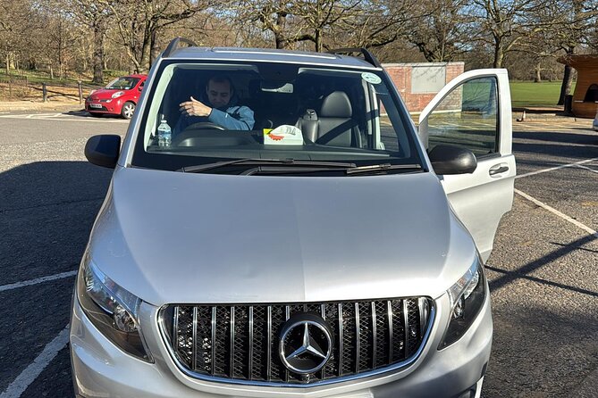 Private Mercedes Vito Transfer Heathrow Airport Central London - Luggage and group travel: less hassle, more control
