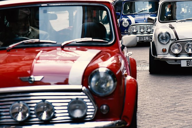 Private Panoramic Tour of London in a Classic Car - Why a private classic-car panoramic tour works in London