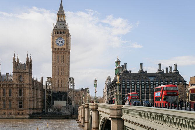 Private Professional Photoshoot at Westminster & Big Ben, London - What you get: high-resolution digital images, edited and ready fast