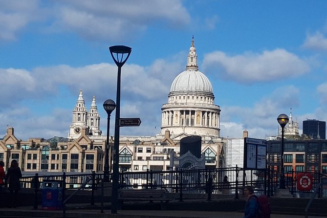 Private Round Trip Transfer from Heathrow Airport to London City - The Drive into London City: Comfort, Traffic, and Real-World Routing