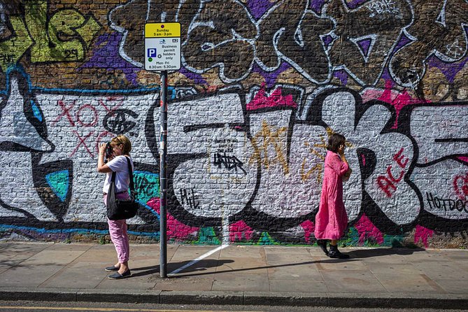 Private Shoreditch Street Photography Workshop - Camera settings and focusing: the practical parts you’ll actually use