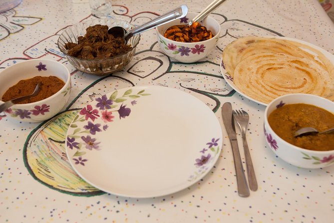 Private South Indian Home Cooking Class in London with a Local - Drinks included: a simple way to make the meal feel like an event