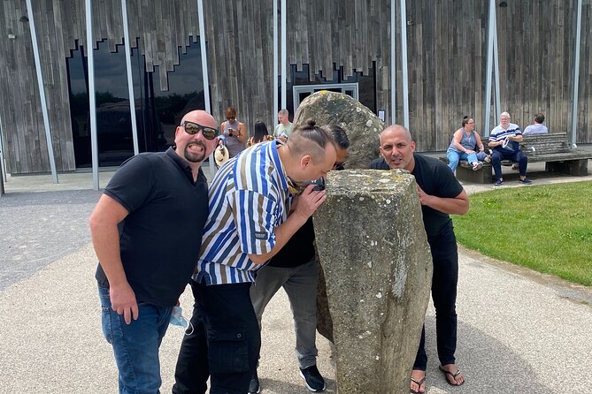 Private Stonehenge, Woodhenge, Avebury Stone Circle Day Tour - Cherhill White Horse and Monument: tiny time, solid payoff