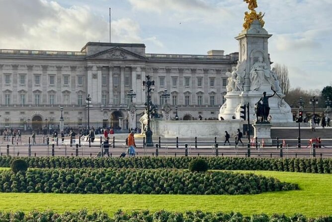 Private Taxi Transfer from & to Heathrow to London - Meet-and-Greet Timing: What Happens After You Land