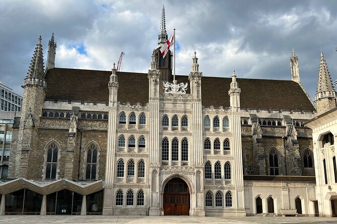 Private Tour: Best of London in a day! in Spanish. - Price and value: what $233.06 per group really buys