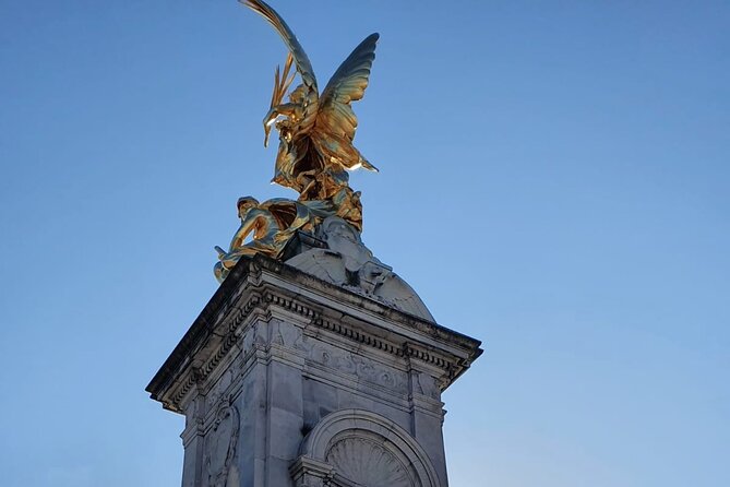 Private Tour: Downton Abbey London Locations by Taxi - The driver-guide experience: Andrew, Richard, and why it matters