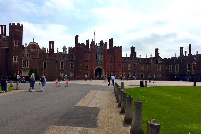 Private Tour: Hampton Court Palace Day Trip from London - Who should book this Hampton Court Palace private tour