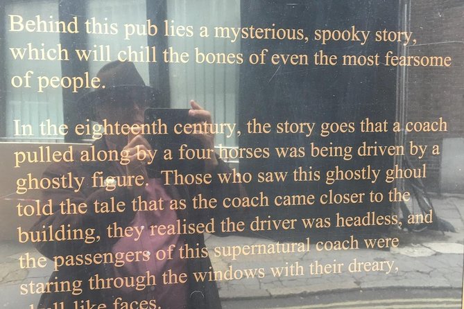 Private Tour of Haunted London in a Black Cab - Iconic sights, secret addresses, and the “small stop” magic