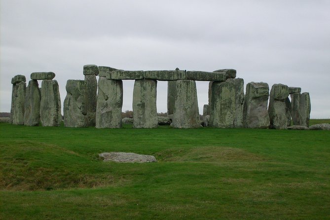 Private Tour of Stonehenge and Salisbury Cathedral - Weather and realism: how to plan when Stonehenge is involved