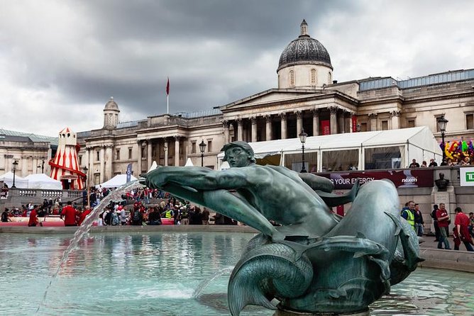 Private Tour: Photography Walking Tour from Trafalgar Square to Covent Garden - Stop-by-stop: Trafalgar Square and Leicester Square photos that start strong