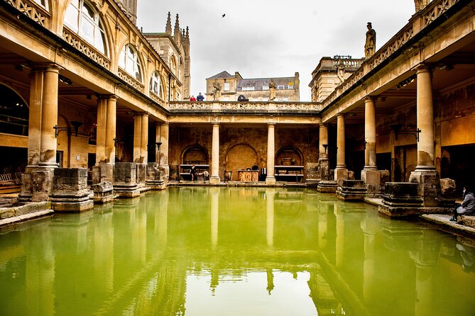 Private Tour to Stonehenge and Bath from London - Beau Nash House and Bath’s 1700s social energy