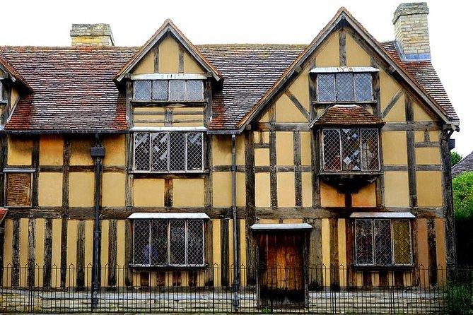 Private Tour to Stratford-Upon-Avon and The Cotswolds - Stop 1: Shakespeare’s Birthplace in Stratford-upon-Avon (and the First Folio Thread)