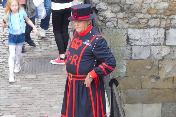 Private Tour: Tower of London with Private Guide - Ravens, Ravens, and Beefeater Encounters That Feel Like a Moment in Time