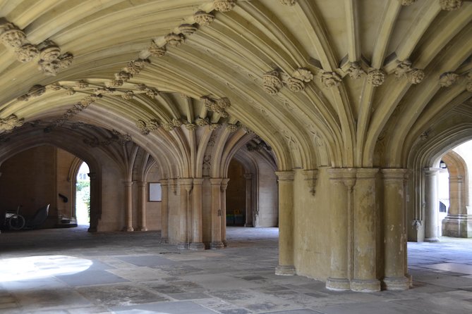Private Tour: Traditional Black Cab Tour of London's Hidden Treasures - Starting at Your Hotel and Settling Into the Ride