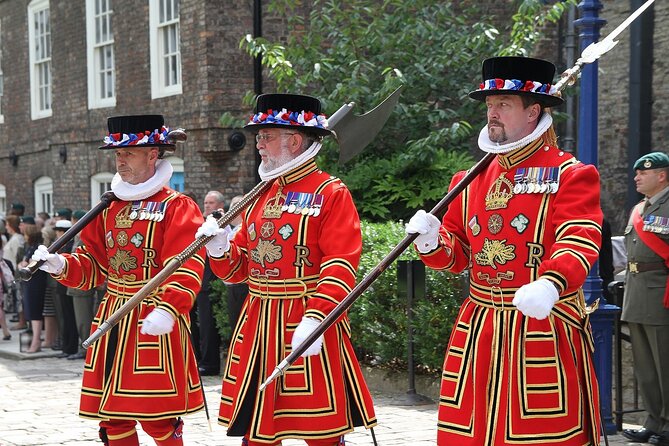 Private Tours: Tower of London Beefeater Meet Greet Crown Jewels - Entering the Tower: What You’ll Get in a Private 3-Hour Format