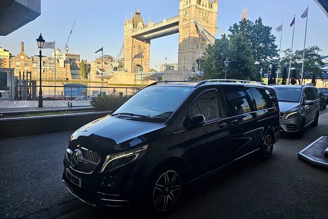 Private transfer any London hotel to/from Southampton Cruise Port - Pickup that doesn’t waste your time: 15 minutes early and name-sign meeting