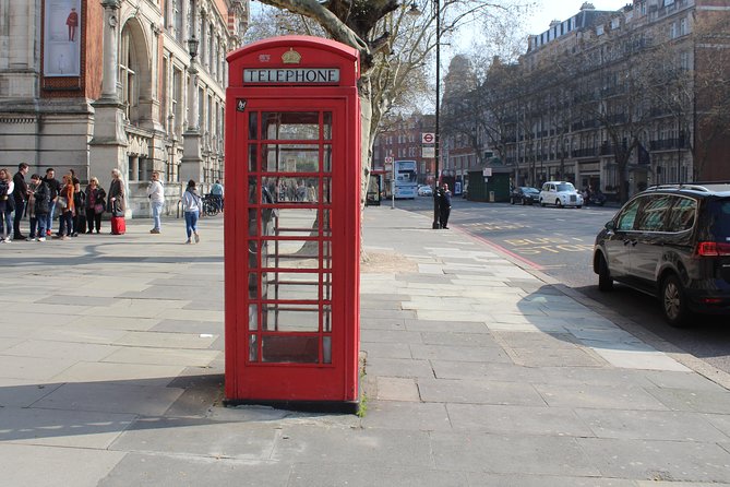 Private Transfer Arrival or Departure Heathrow Airport/ London - Drop-off at hotels and the 2-mile radius rule