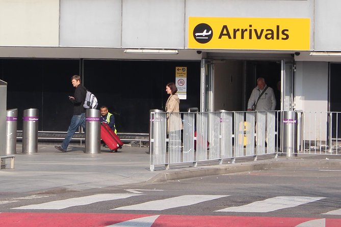 Private Transfer Arrival or Departure Heathrow Airport/ London - The little details that show up in real service (Binney, Dushi, and more)