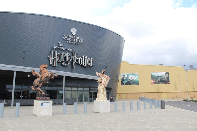 Private Transfer: Central London to Harry Potter Warner Bros Studio in Leavesden - Private London-to-Leavesden transfers: why they feel worth it