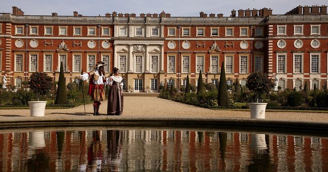 Private Vehicle To Hampton Court Palace From London With Admission Tickets - Luggage, Meeting Points, and Smooth Pickup Tips