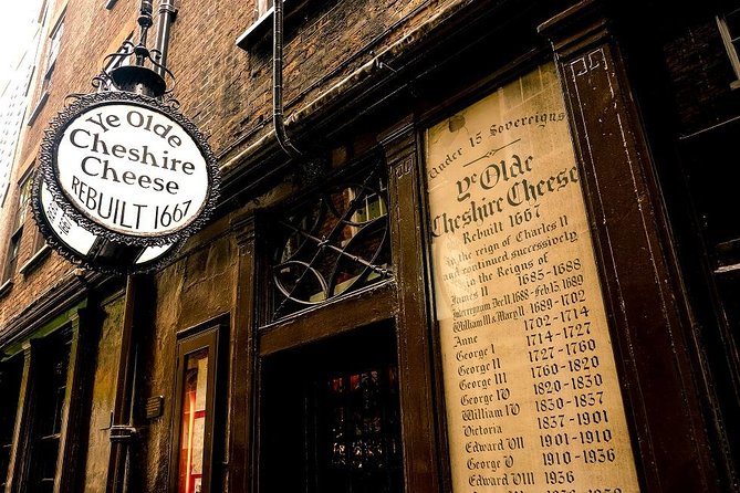 Private Walking Tour: Historic and Hidden Pubs of London - Stop 1: The Mayflower Pub and the Mayflower register tradition