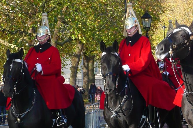 Private Walking Tour of Royal London with Changing of the Guard - Covent Garden start: easy meeting, lively neighborhood energy