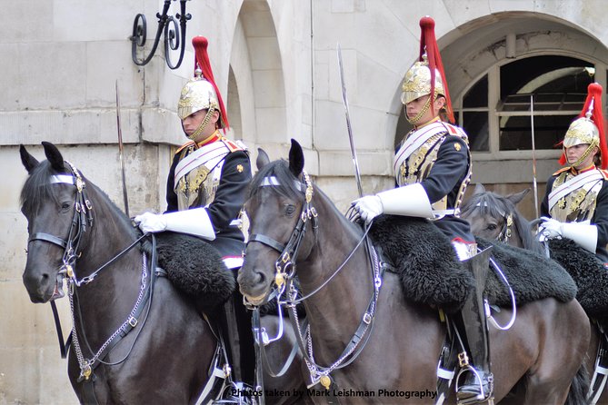 Private Walking Tour of Royal London with Changing of the Guard - The Mall and Buckingham Palace views: classic processional drama