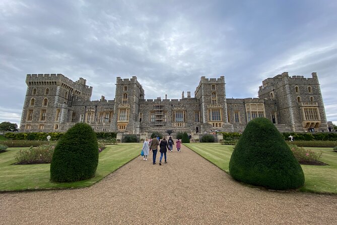 Private Windsor Castle, Stonehenge, The City of Bath Day Tour - Price and Value for a 3–8 Person Private Vehicle
