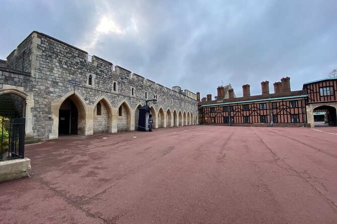 Private Windsor Castle, Stonehenge, The City of Bath Day Tour - Stop 3: Bath’s Roman-Georgian Blend, Abbey Views, and Museum Choices