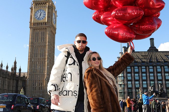 Professional Digital Photo with Red Heart Balloons Central London - Weather, Timing, and a Smart Plan B