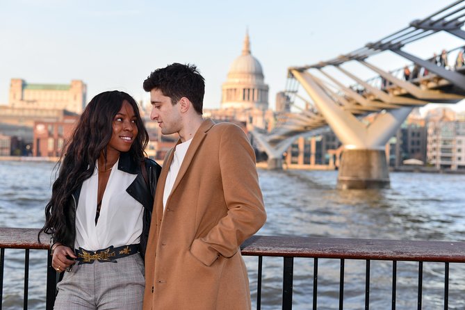 Professional Private Photoshoot in London - The 90-minute Route: from Big Ben to Tower Bridge